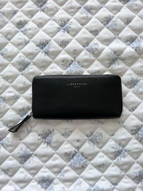 Liebeskind Black Leather Zip Wallet with Silver Logo